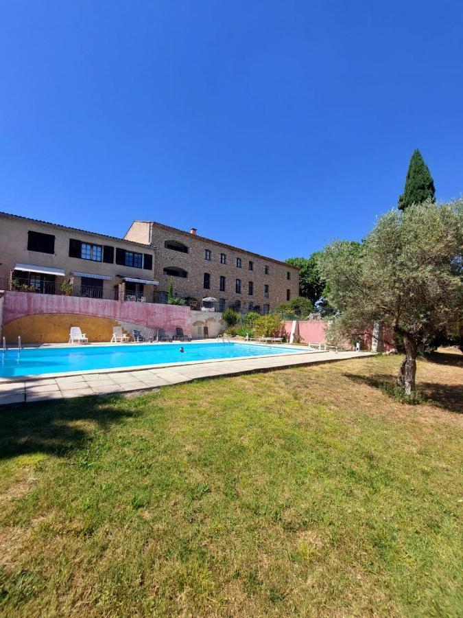 Logement D'Exception Pres Du Colorado Provencal Dans Une Residence Au Calme Avec Piscine Offrant Une Vue Imprenable Sur Le Luberon Depuis Sa Terrasse Viens Eksteriør billede