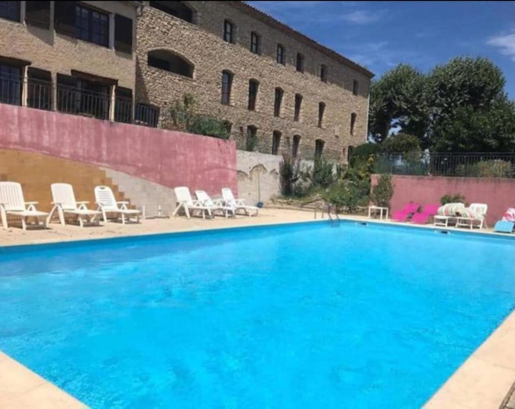 Logement D'Exception Pres Du Colorado Provencal Dans Une Residence Au Calme Avec Piscine Offrant Une Vue Imprenable Sur Le Luberon Depuis Sa Terrasse Viens Eksteriør billede